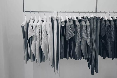 为什么那么多服装品牌是找工厂生产,不是自己做